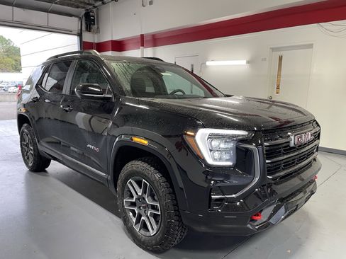New 2026 GMC Terrain AT4 image 3