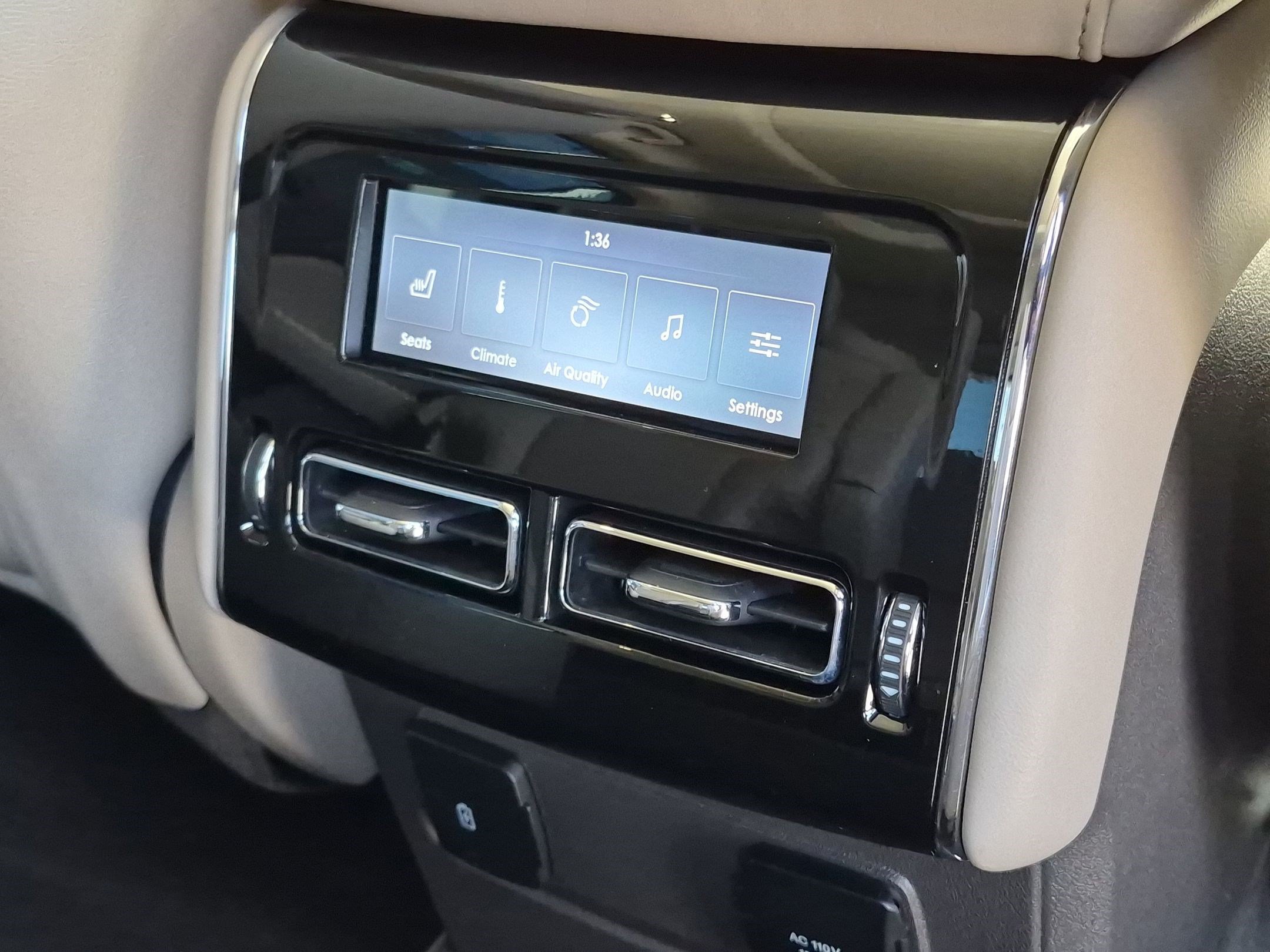 Used 2024 Lincoln Aviator Reserve w/ Equipment Group 201A AWD/4WD image 28