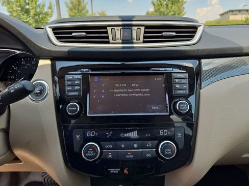 Used 2015 Nissan Rogue SL w/ SL Premium Package AWD/4WD image 28