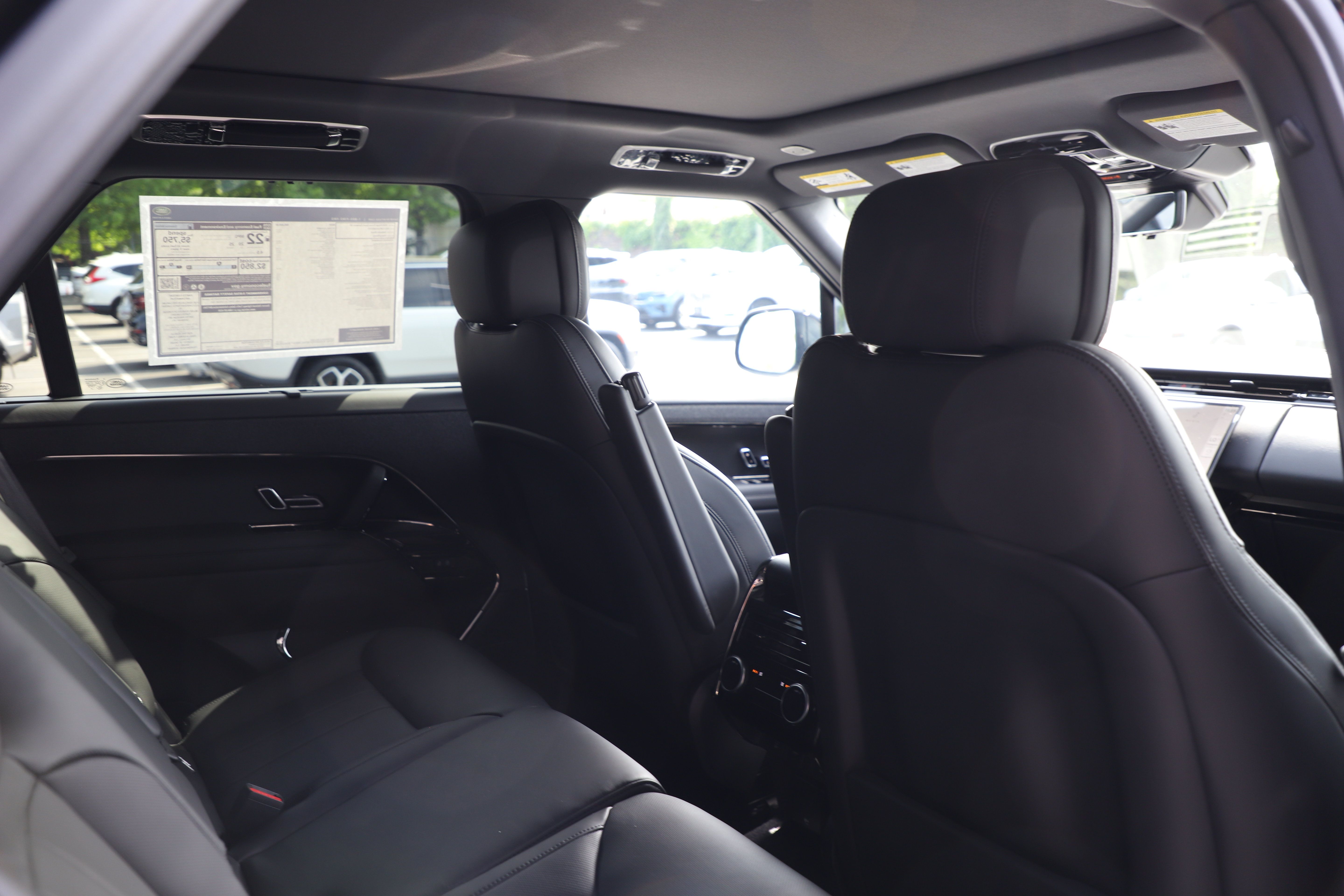 New 2026 Land Rover Range Rover Sport Dynamic SE AWD/4WD image 11