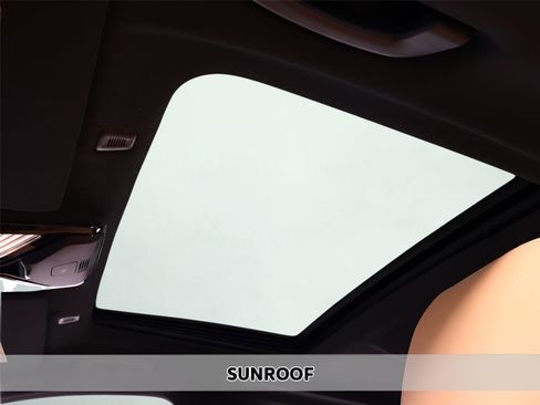 Used 2022 BMW M550i xDrive w/ Premium Package image 7