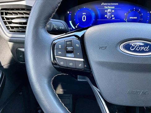 Used 2022 Ford Escape Titanium w/ Titanium Elite Package image 27