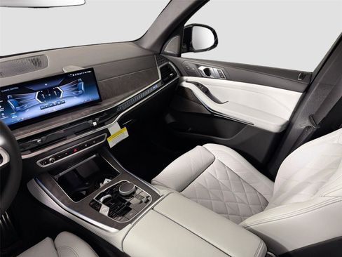 New 2026 BMW X5 xDrive50e w/ M Sport Package AWD/4WD image 23