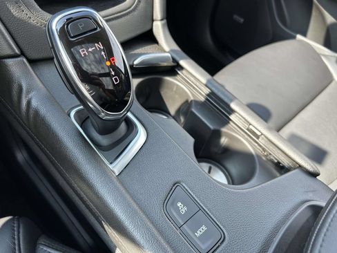 Used 2018 Cadillac XT5 Premium Luxury FWD image 25