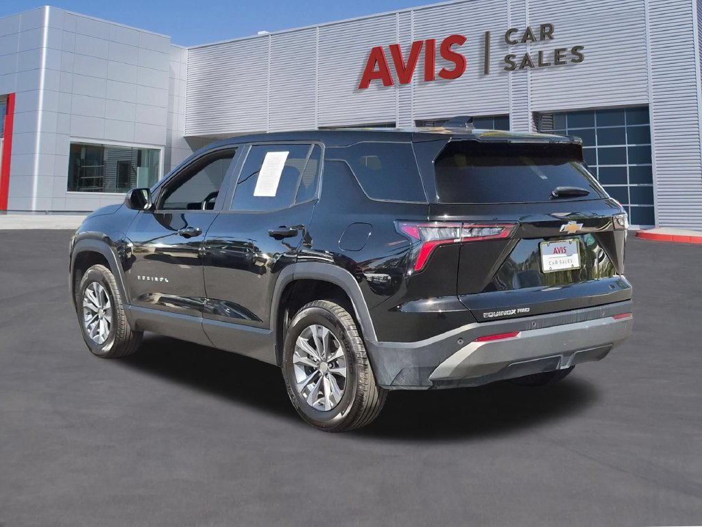 Used 2025 Chevrolet Equinox LT AWD/4WD image 9