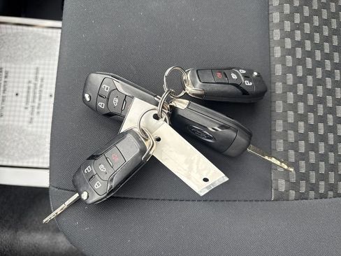 Used 2024 Ford Transit 250 Low Roof w/ Exterior Upgrade Package image 41