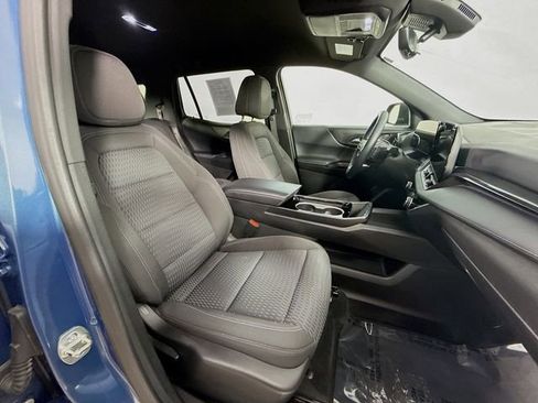 Used 2025 Chevrolet Equinox LT w/ Safety and Technology Package image 26