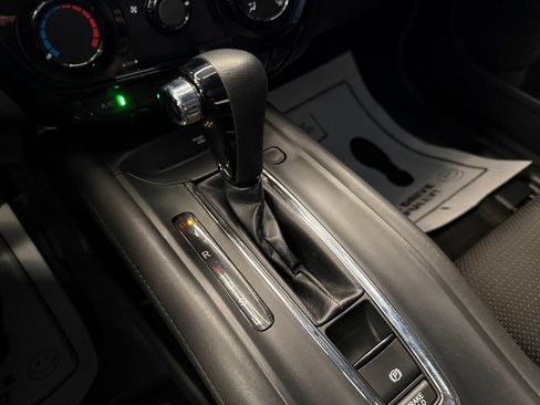 Used 2019 Honda HR-V LX image 16