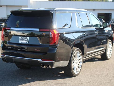 Used 2026 GMC Yukon Denali w/ Sun & Power Step Package AWD/4WD image 7