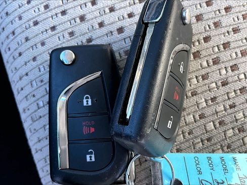 Certified 2022 Toyota RAV4 LE image 13