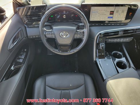 Certified 2022 Toyota Mirai XLE image 11