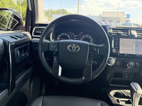 Used 2024 Toyota 4Runner TRD Off-Road Premium w/ Moonroof Package AWD/4WD image 23