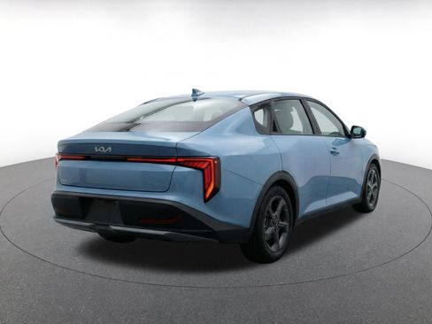 Used 2025 Kia K4 FWD image 9