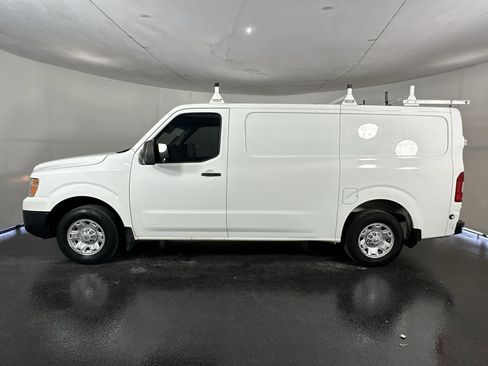 Used 2020 Nissan NV 2500 SV image 7