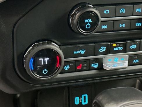 Used 2023 Ford Bronco Badlands image 20