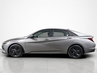 Used 2023 Hyundai Elantra SEL FWD video 2