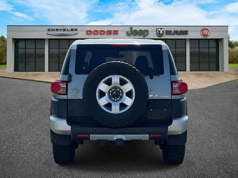 Used 2010 Toyota FJ Cruiser 4WD image 4