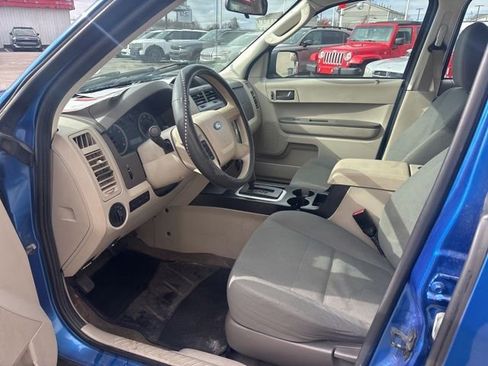 Used 2011 Ford Escape XLS w/ 101A Rapid Spec Order Code image 12