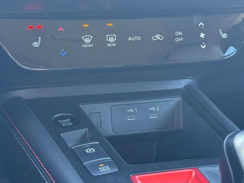 New 2026 Nissan Kicks SR w/ Cold Weather Package image 40