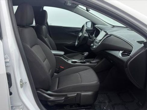 Used 2022 Chevrolet Malibu LS FWD image 22