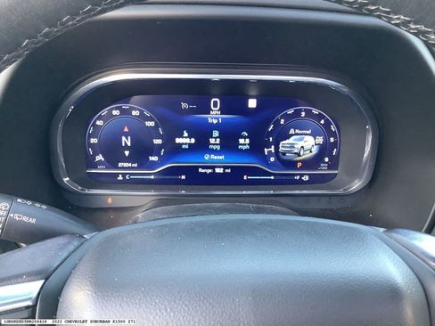 Used 2022 Chevrolet Suburban Z71 w/ Luxury Package image 8