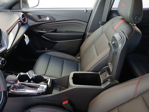 New 2026 Chevrolet Trax RS w/ Sunroof Package image 25