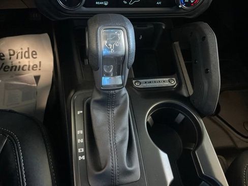 New 2026 Ford Bronco Badlands w/ Sasquatch Package AWD/4WD image 13