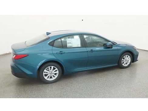 New 2026 Toyota Camry LE image 10