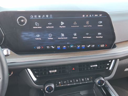 New 2026 Chevrolet Suburban High Country AWD/4WD image 12