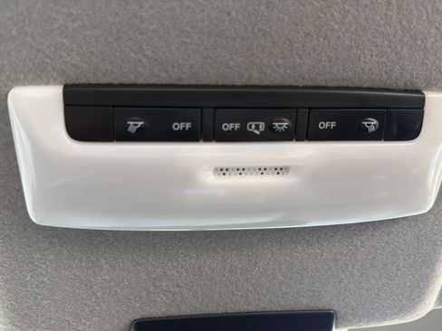 Certified 2025 Nissan Kicks Play S FWD image 22