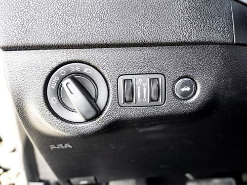 Used 2022 Dodge Charger SXT image 16