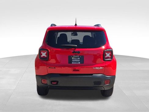 Used 2023 Jeep Renegade Trailhawk AWD/4WD image 12