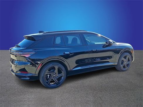 New 2026 Chevrolet Equinox EV RS image 3