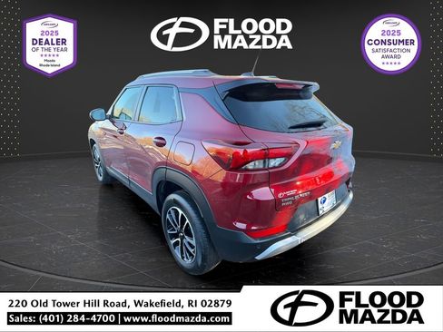 Used 2024 Chevrolet TrailBlazer LT w/ LT Cold Weather Package image 3