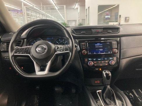 Used 2020 Nissan Rogue SV AWD/4WD image 8
