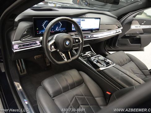 Used 2023 BMW 740i RWD image 14