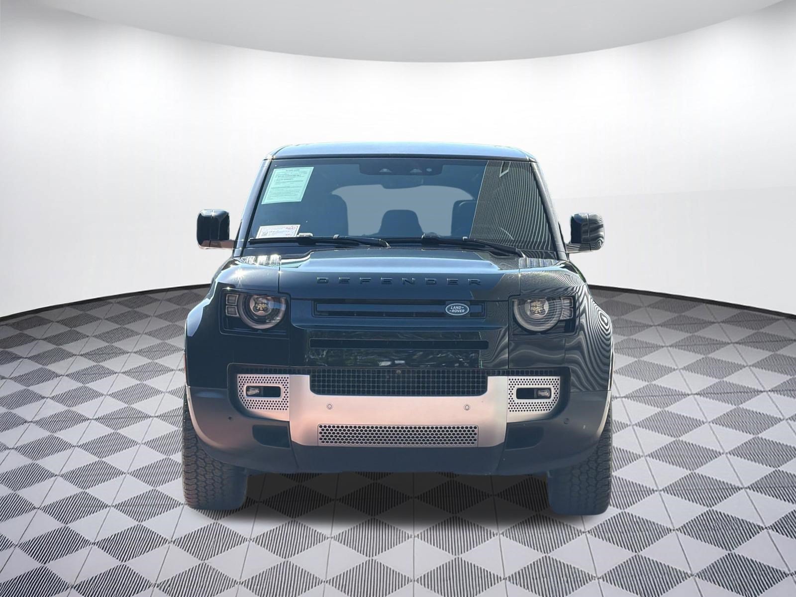 Certified 2024 Land Rover Defender 110 SE AWD/4WD image 6