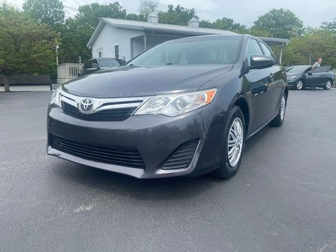Used 2014 Toyota Camry LE FWD image 1