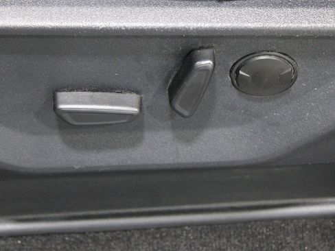 Used 2022 Ford F150 XLT w/ Equipment Group 302A High image 5