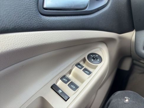 Used 2014 Ford Escape SE w/ Equipment Group 201A image 18