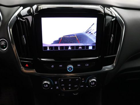 Used 2023 Chevrolet Traverse LT w/ LT Premium Package AWD/4WD image 26