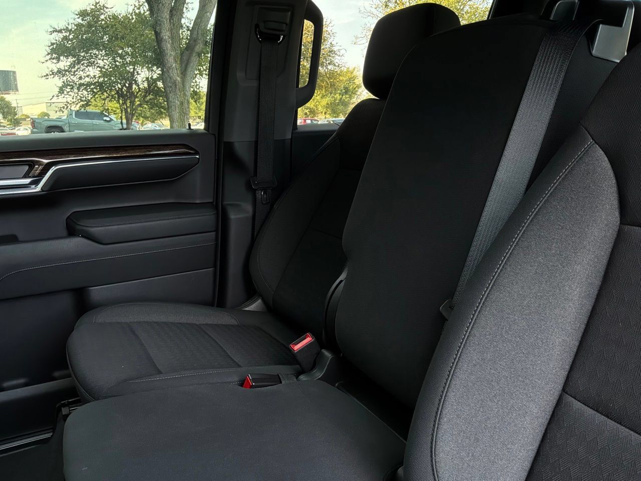 Used 2024 GMC Sierra 1500 Elevation AWD/4WD image 13