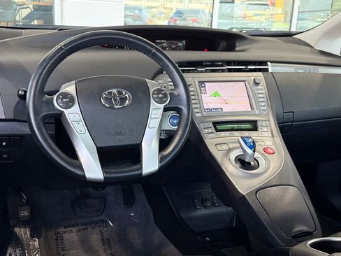 Used 2012 Toyota Prius Prime Advanced image 28