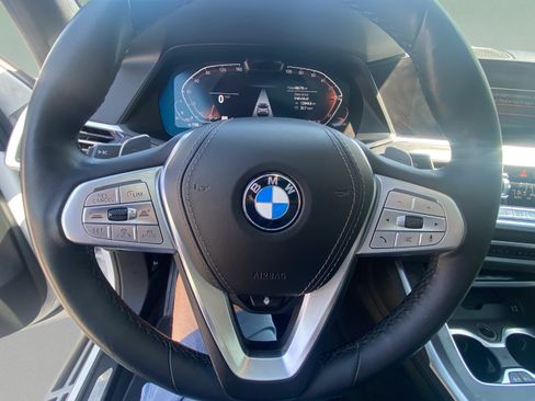 Used 2022 BMW X7 xDrive40i w/ Executive Package AWD/4WD image 33
