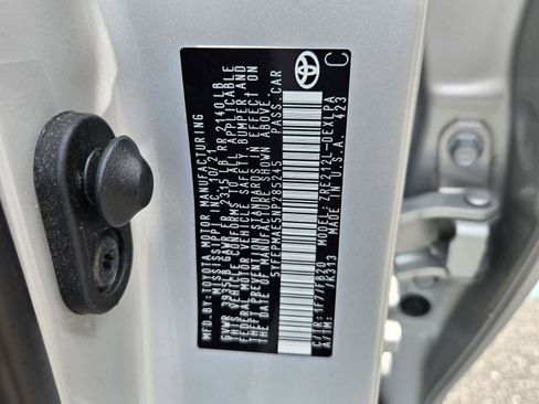 Used 2022 Toyota Corolla LE image 7