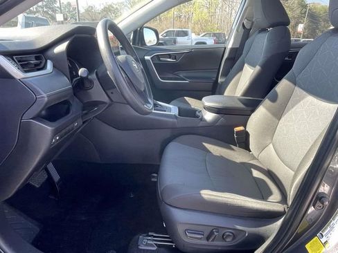 Used 2024 Toyota RAV4 XLE w/ Convenience Package image 12