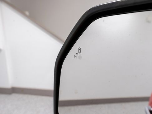 Used 2018 Ford F250 XLT w/ XLT Premium Package image 14