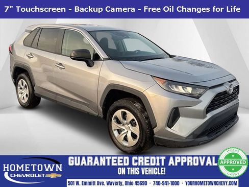 Used 2022 Toyota RAV4 LE image 1