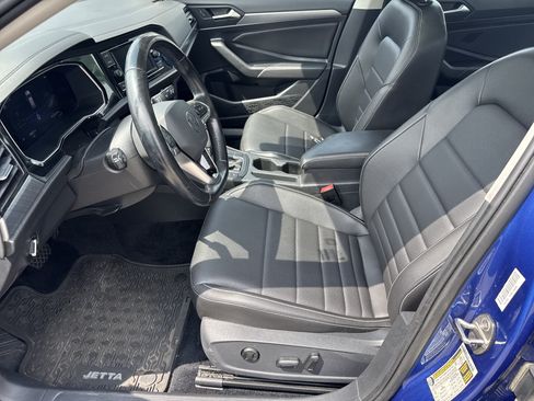 Used 2022 Volkswagen Jetta SE FWD image 5