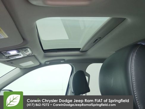 Used 2025 Kia Telluride S FWD image 29